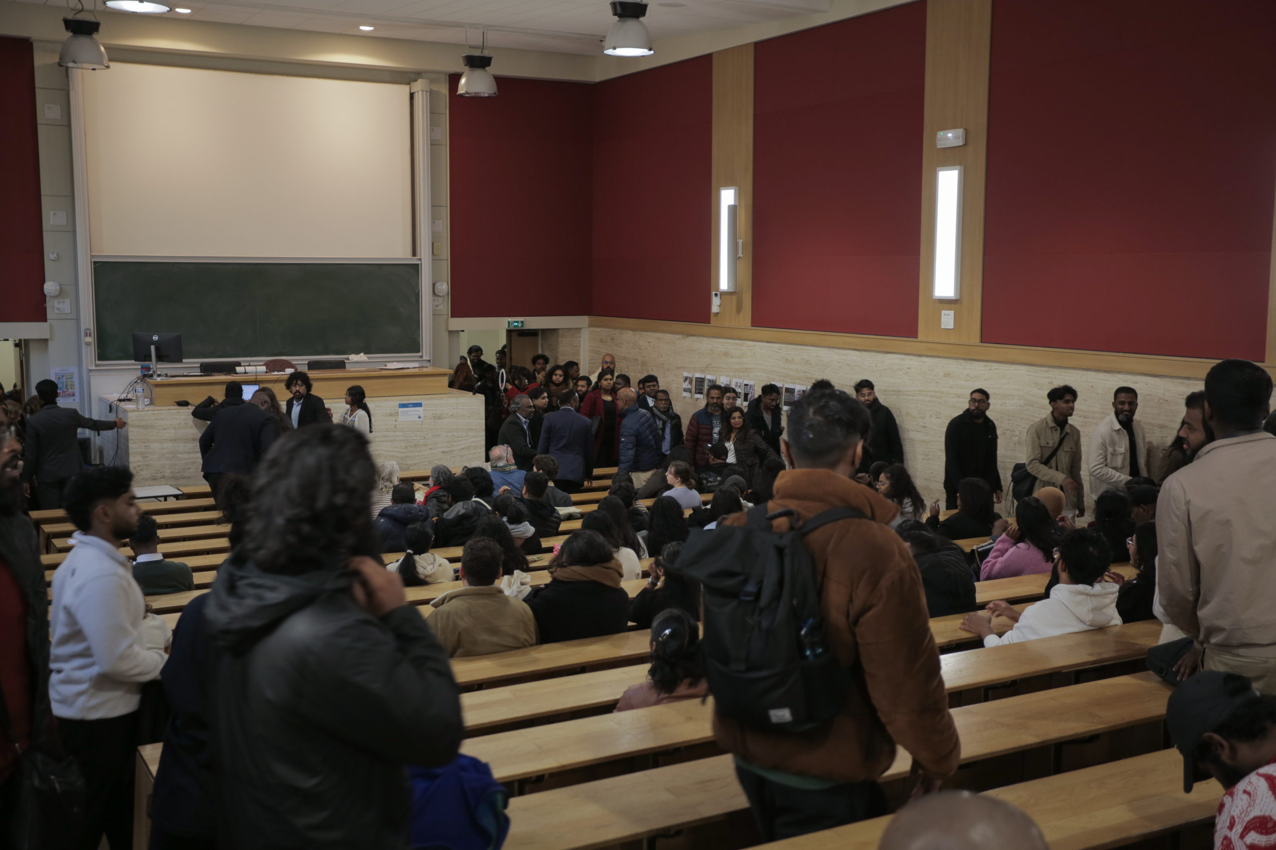 Voix Silencieuses : La Cause Tamoule Crie Justice à la Sorbonne