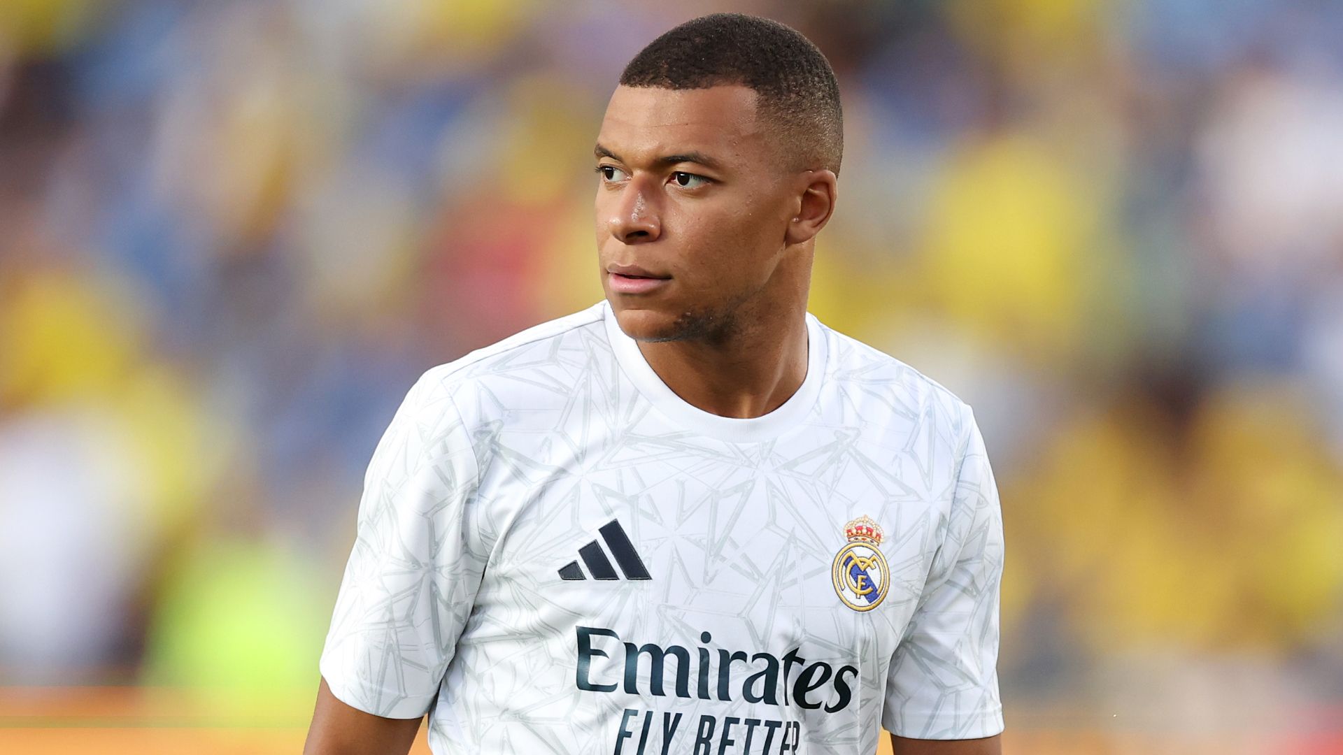 Kylian Mbappé sous le feu des critiques espagnoles : le revers d’une icône