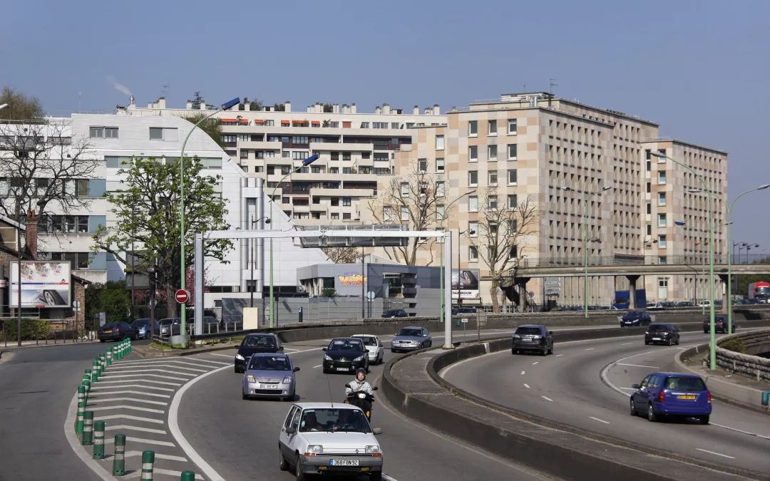Paris sous cloche thermique : quand la canicule transforme le périph’ en sauna urbain