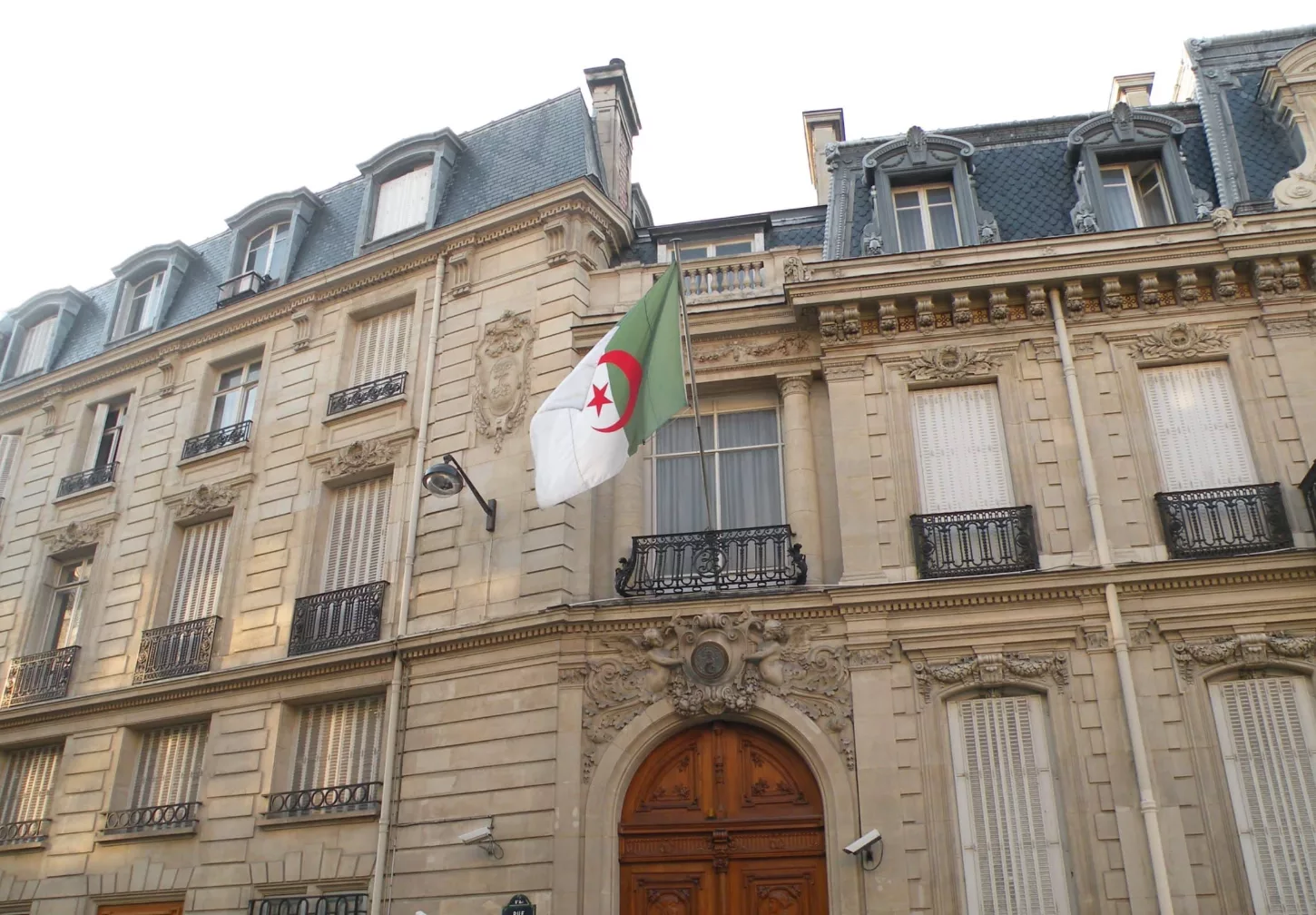 Consulat Alg\u00e9rie Paris : rendez-vous, visas et services