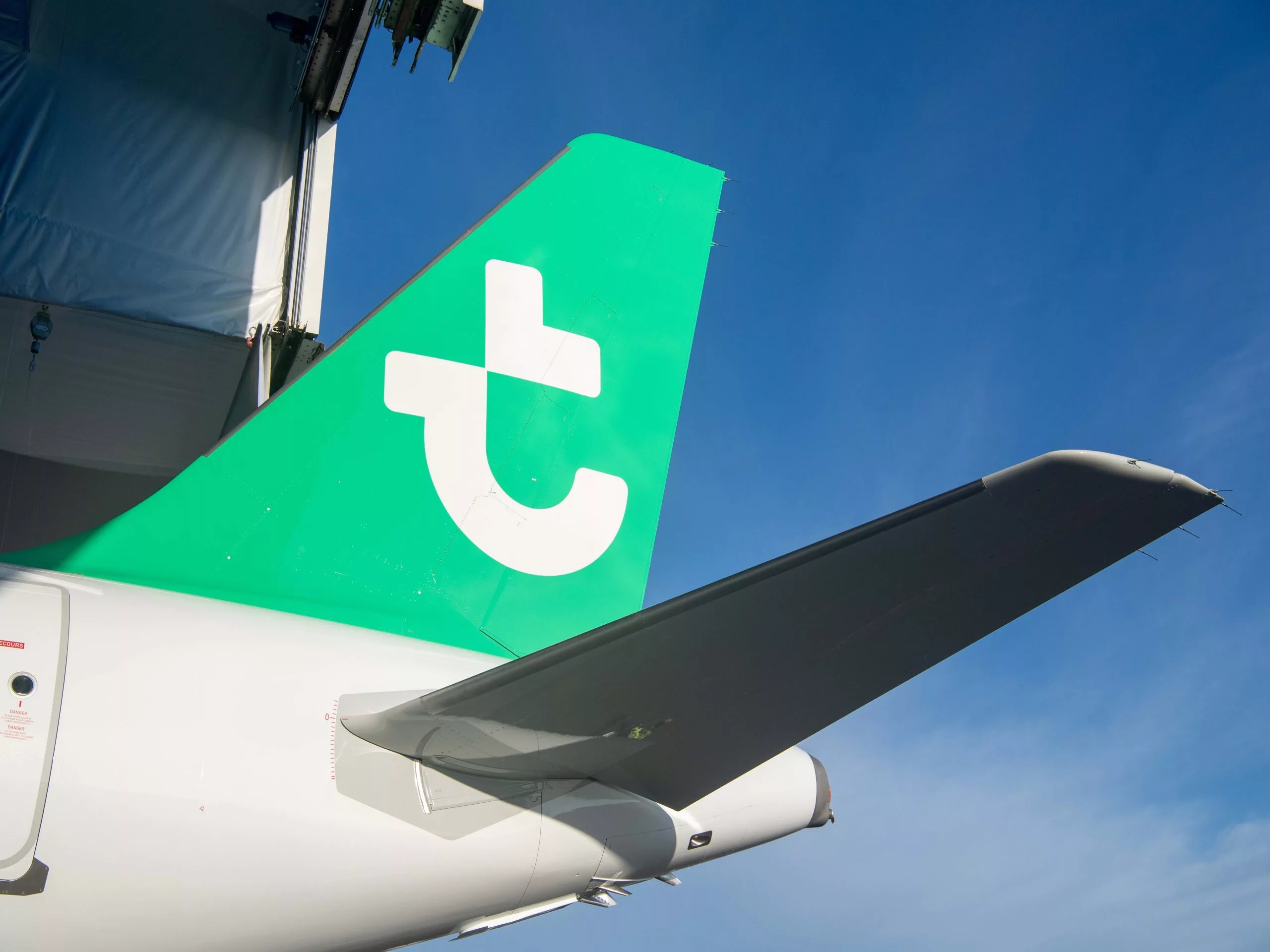 Paris décolle pour Budapest, et le foot transforme Orly en ruche sous caféine